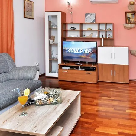 Holiday home Holiday House House Nevenka Kastela