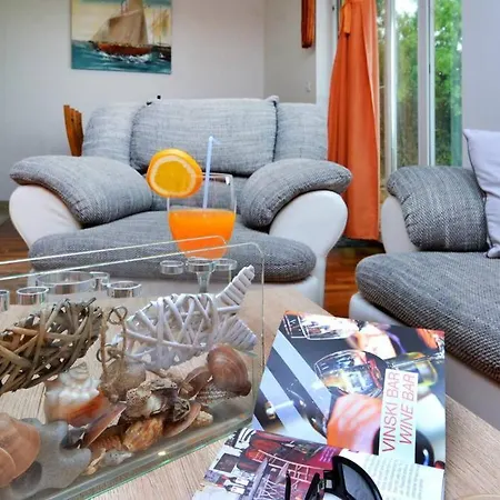 Holiday House House Nevenka Holiday home Kastela
