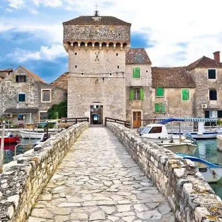 Holiday House House Nevenka Kastela