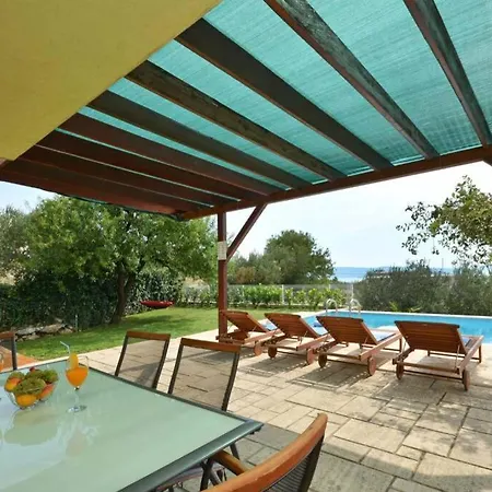 Holiday House House Nevenka * Kastela